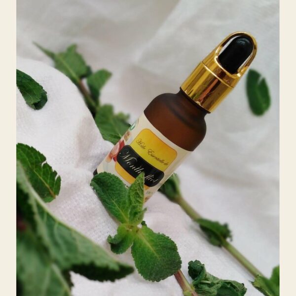 huile-essentielle-de-menthe-poivrée_800 Huile Essentielle de Menthe Poivrée – Fraîcheur Tonique